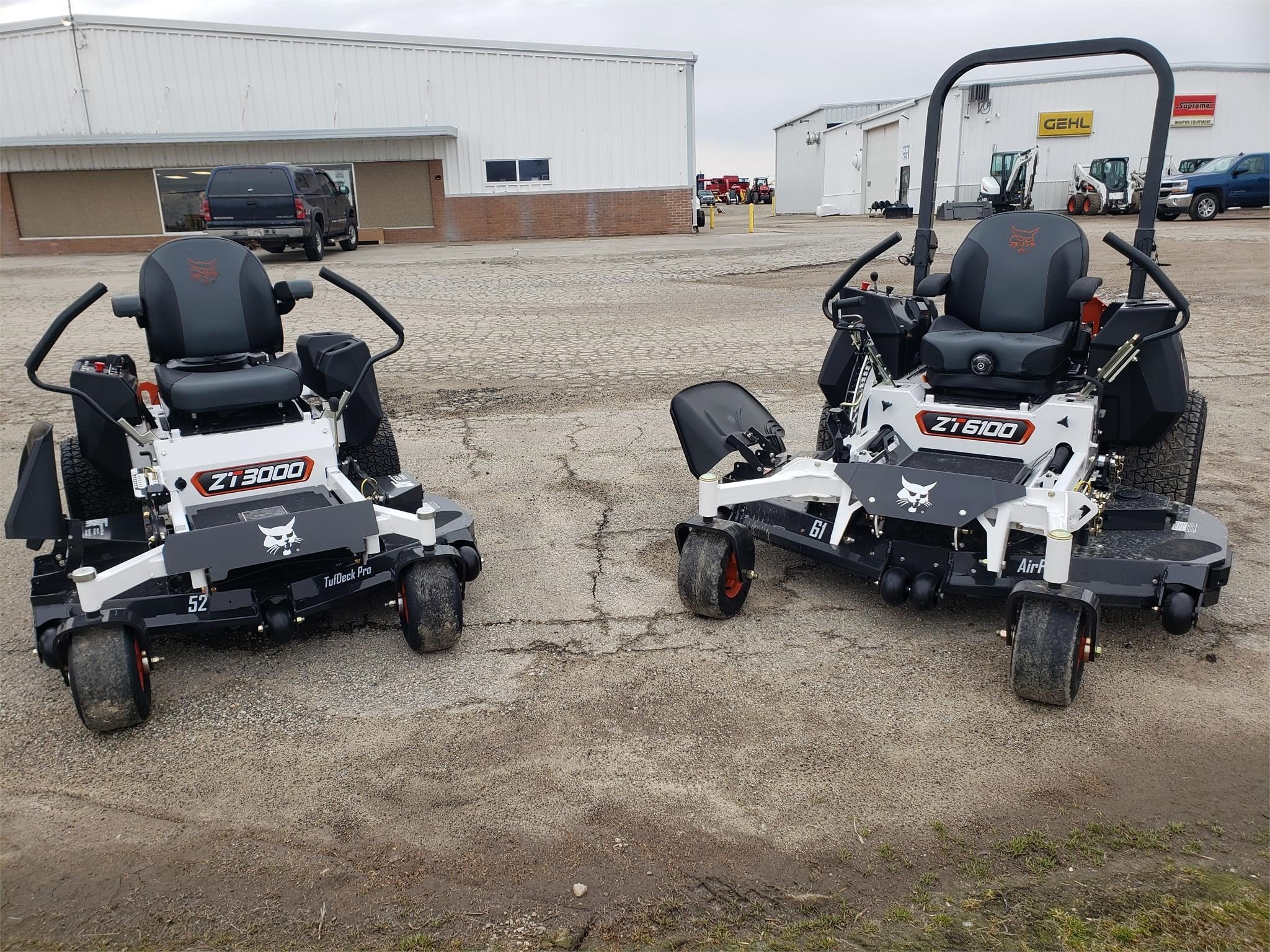 2022 Bobcat ZT2000 Lawn Mower Call Machinery Pete