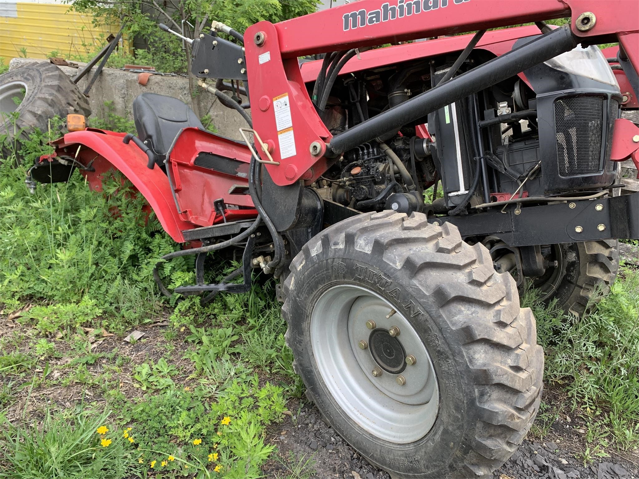 Mahindra 4010 Tractor Call Machinery Pete