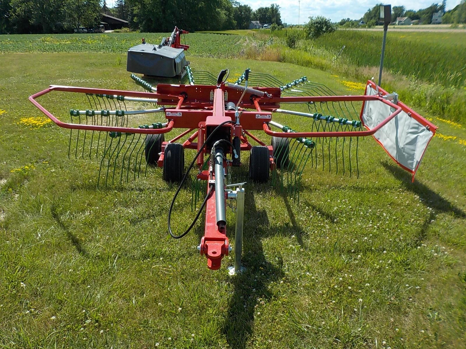 2023 Farm King RR420 Rake 7,950 Machinery Pete