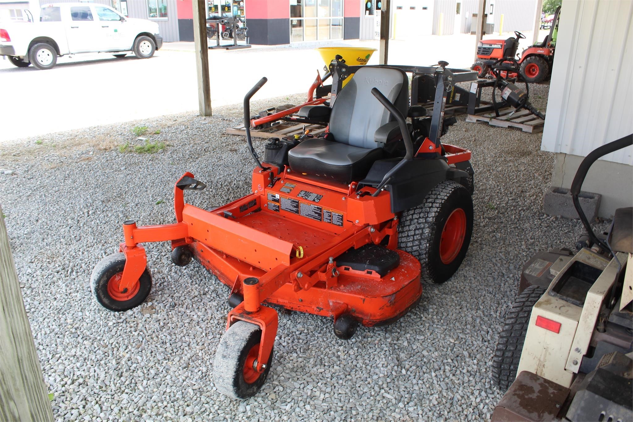 2014 Kubota Z724 Lawn Mower - $5,950 | Machinery Pete