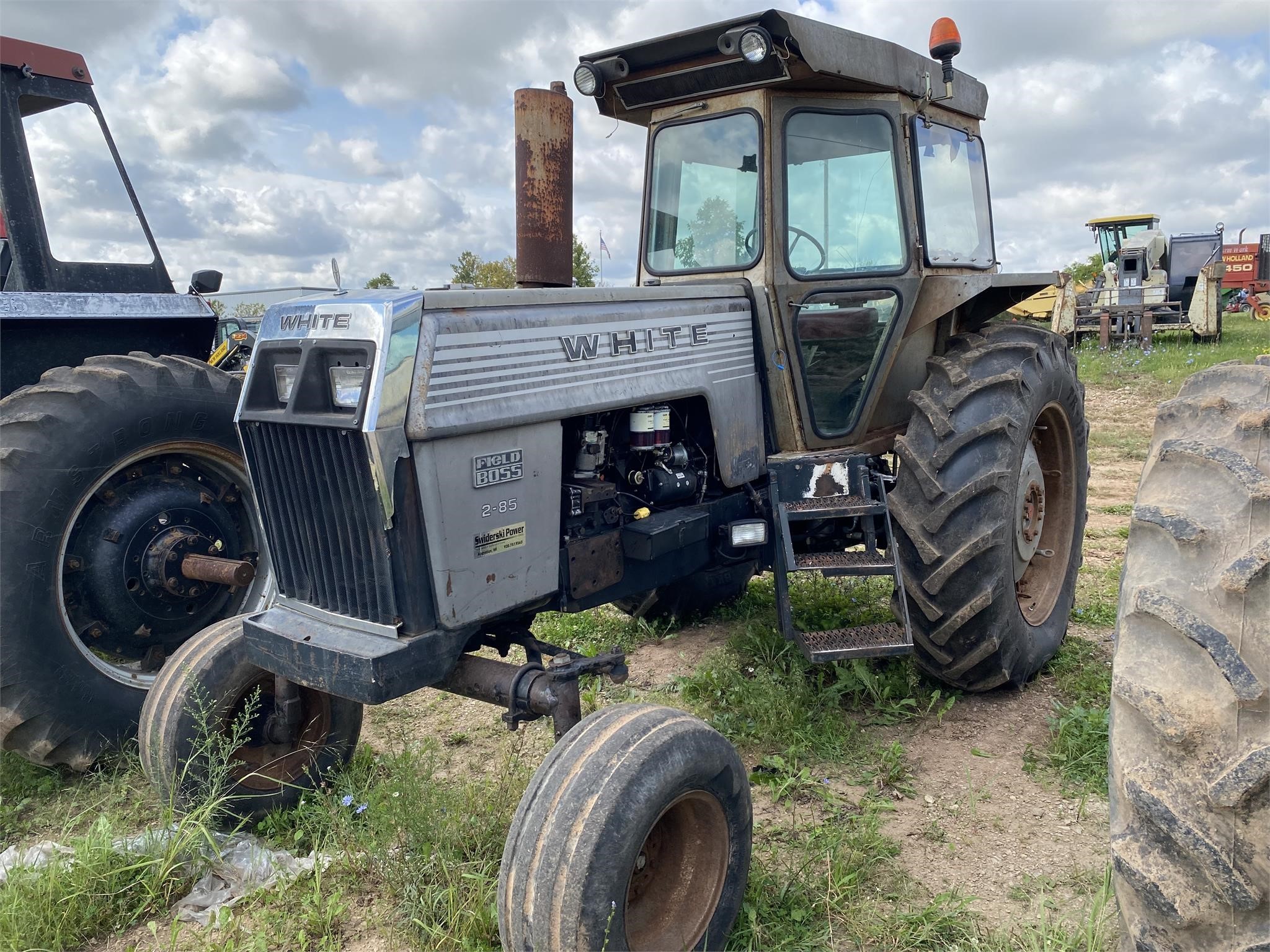 1978 White 285 Tractor 7,500 Machinery Pete