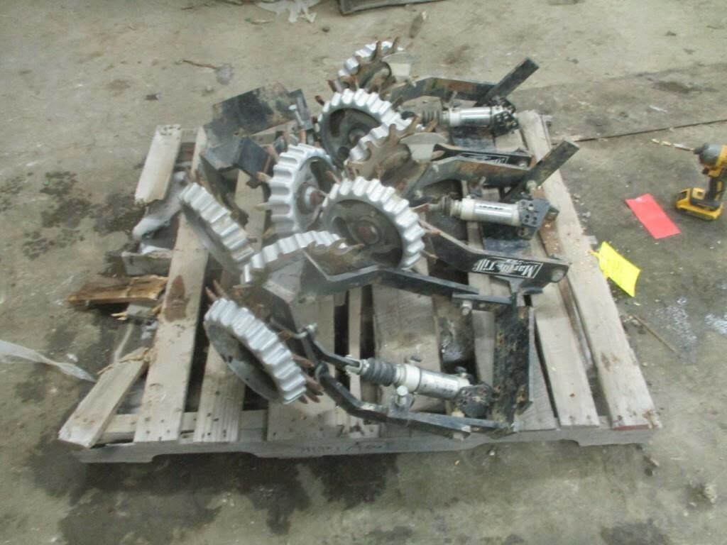 Martin PRECISION CLEAN SWEEP Planter and Drill Attachment 350
