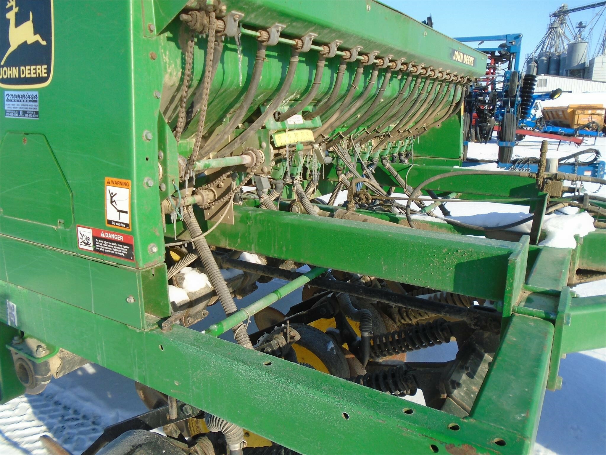 John Deere 750 Drill 26,000 Machinery Pete
