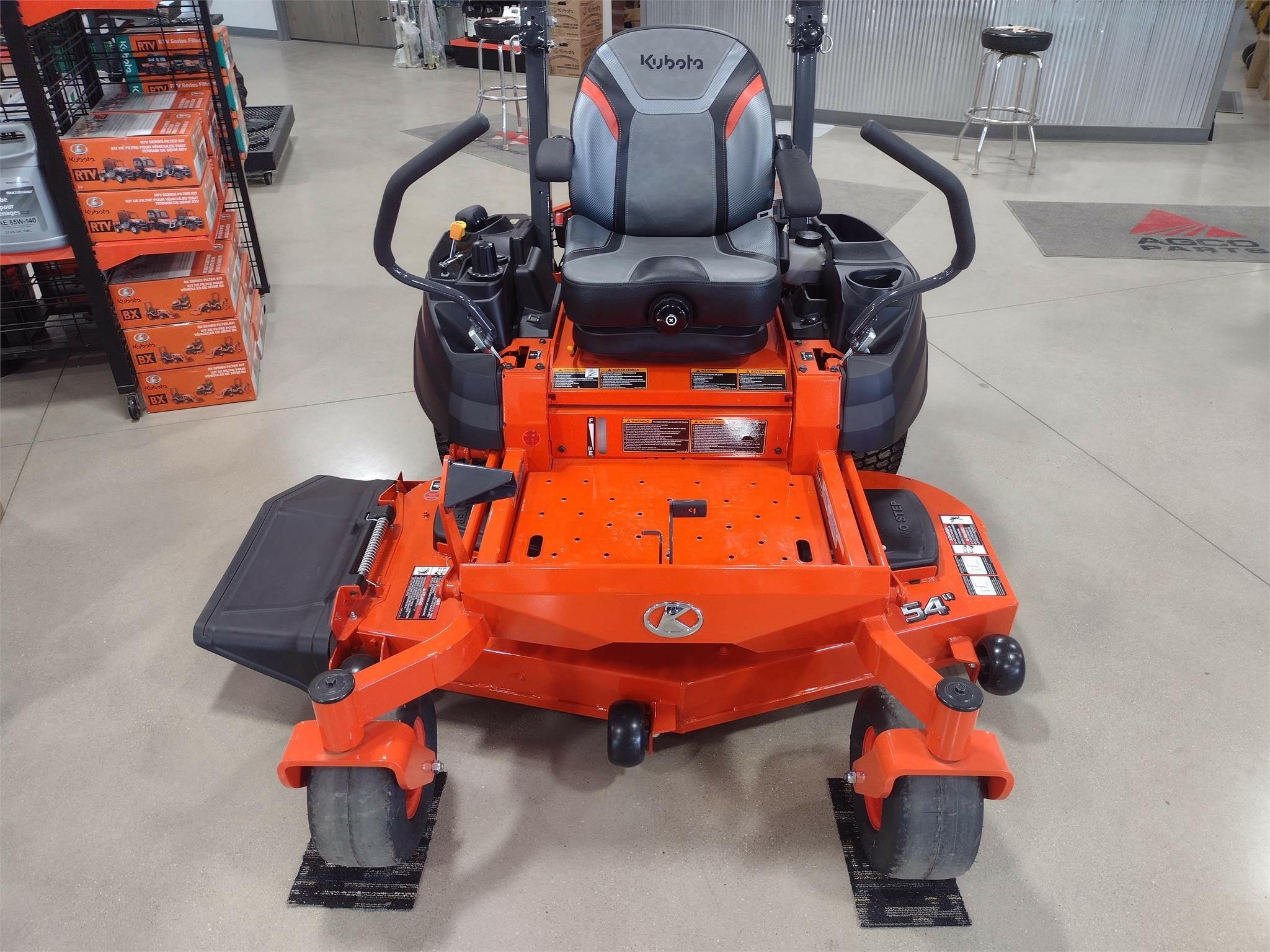 Kubota Z422 Lawn Mower - $Call | Machinery Pete