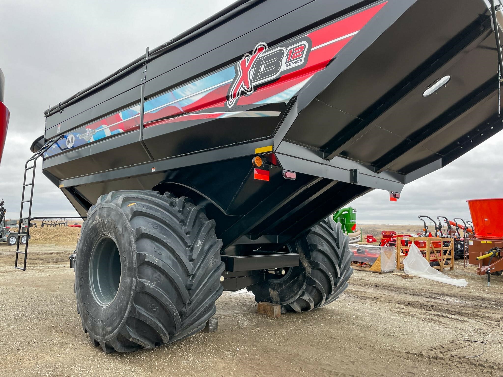 2024 J&M 131220S Grain Cart 102,824 Machinery Pete