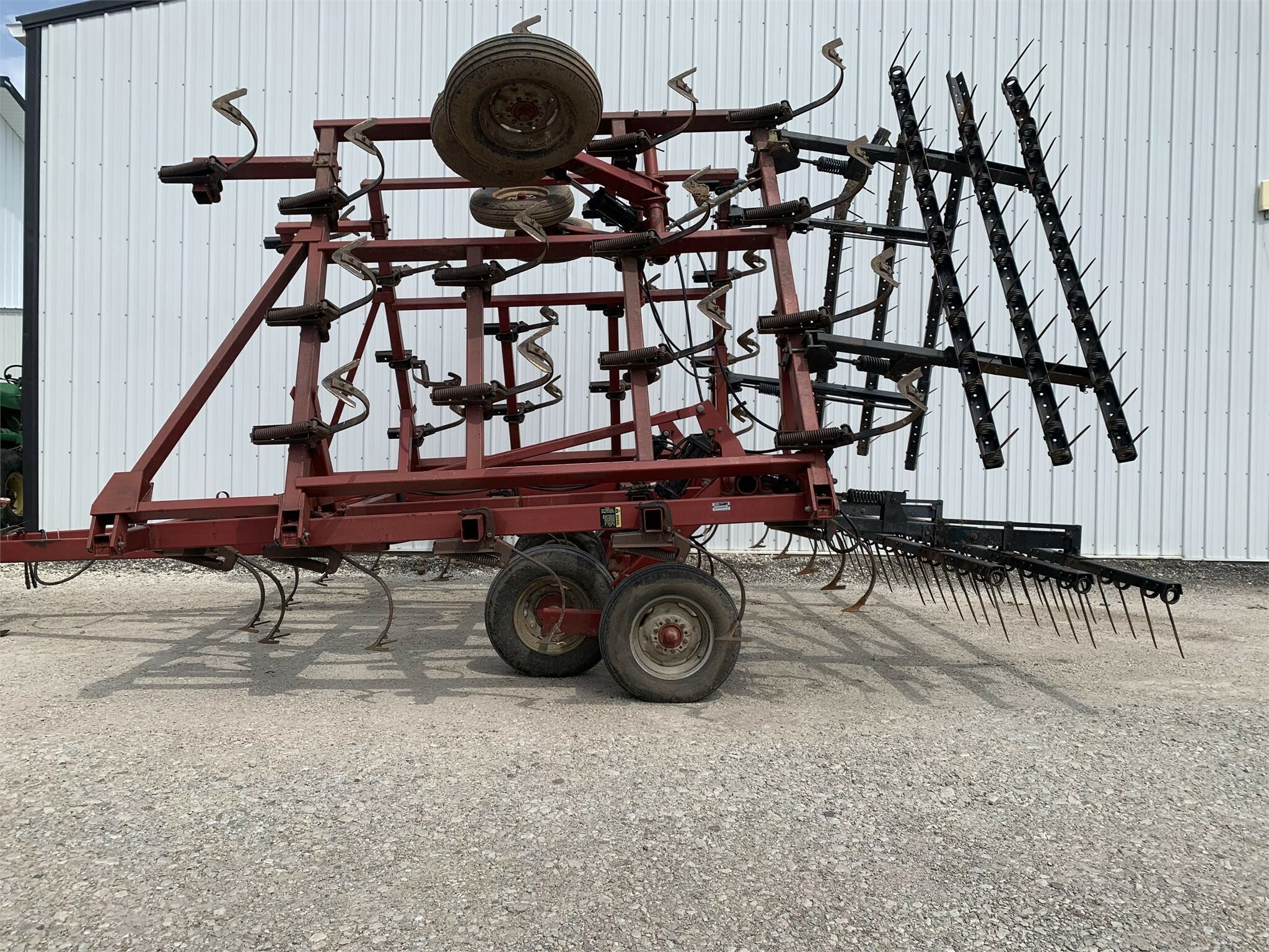 Case IH 4600 Field Cultivator 2,900 Machinery Pete