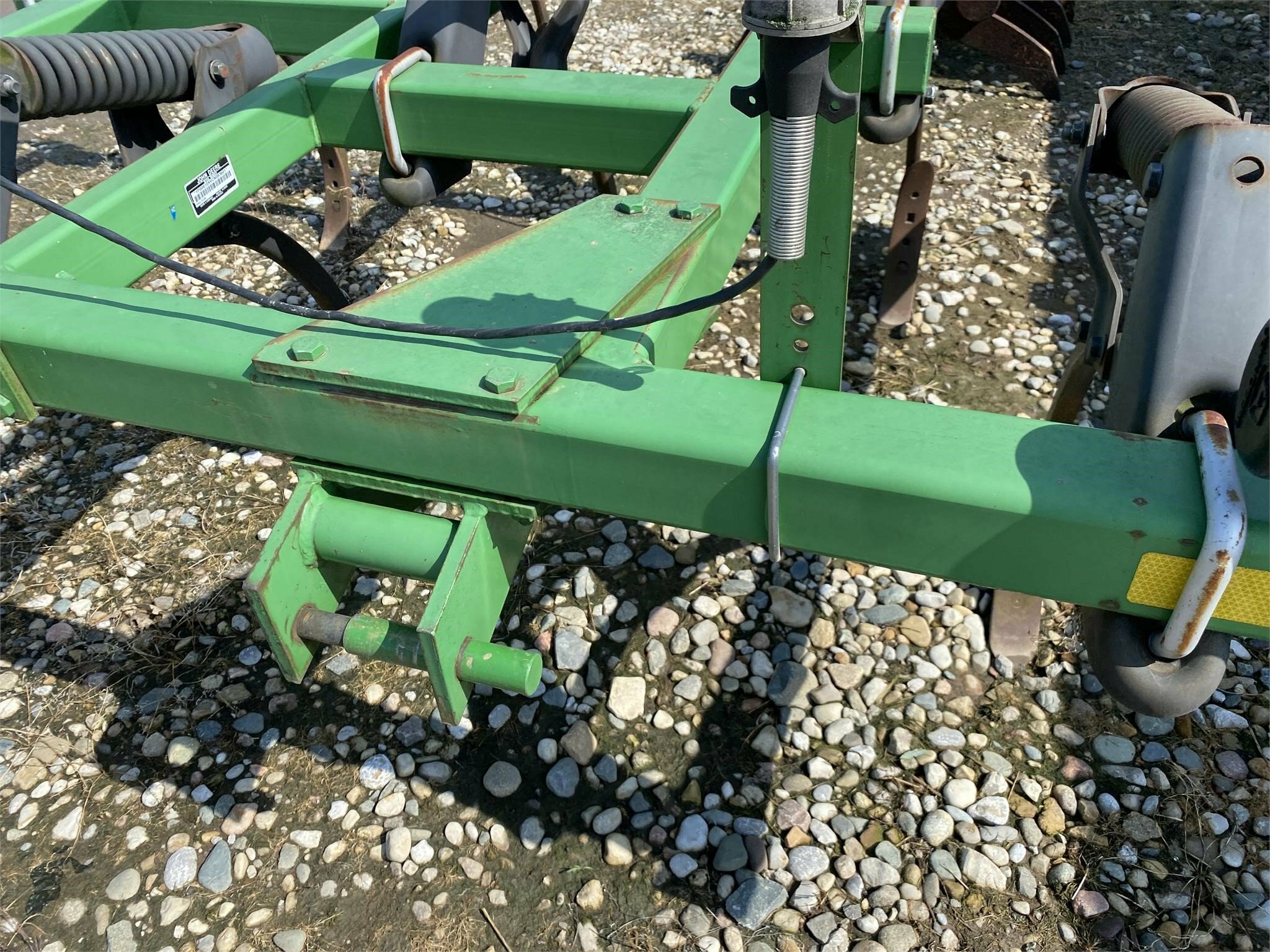 2013 John Deere 610 Chisel Plow 9,950 Machinery Pete