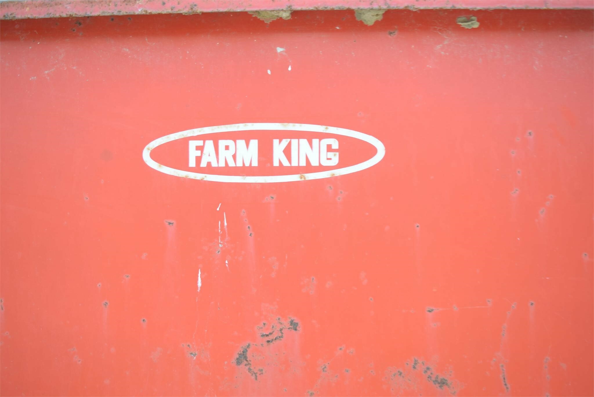 Farm King 250 Gravity Wagon 1,100 Machinery Pete