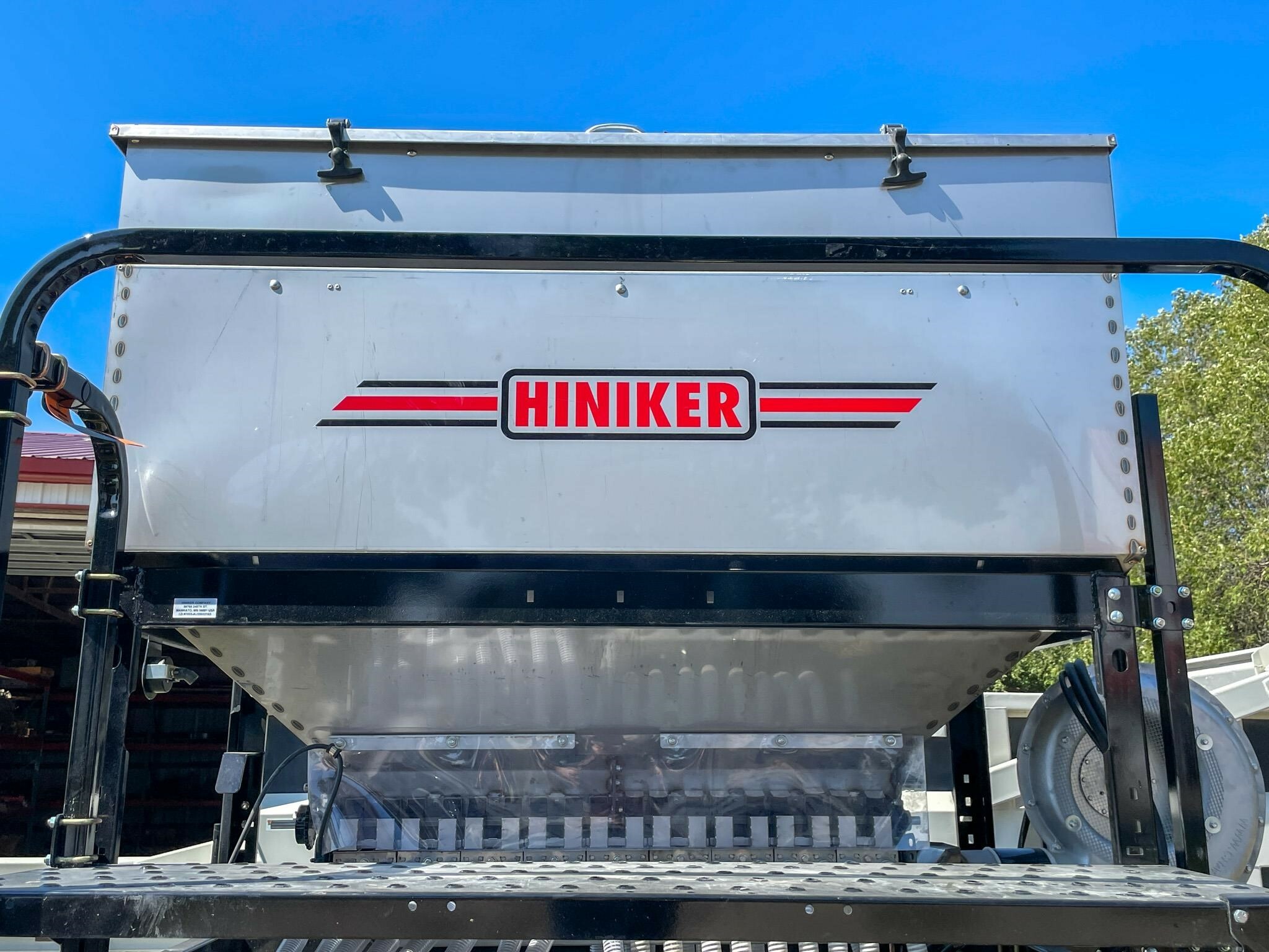2024 Hiniker CC7000151100 Air Seeder Call Machinery Pete