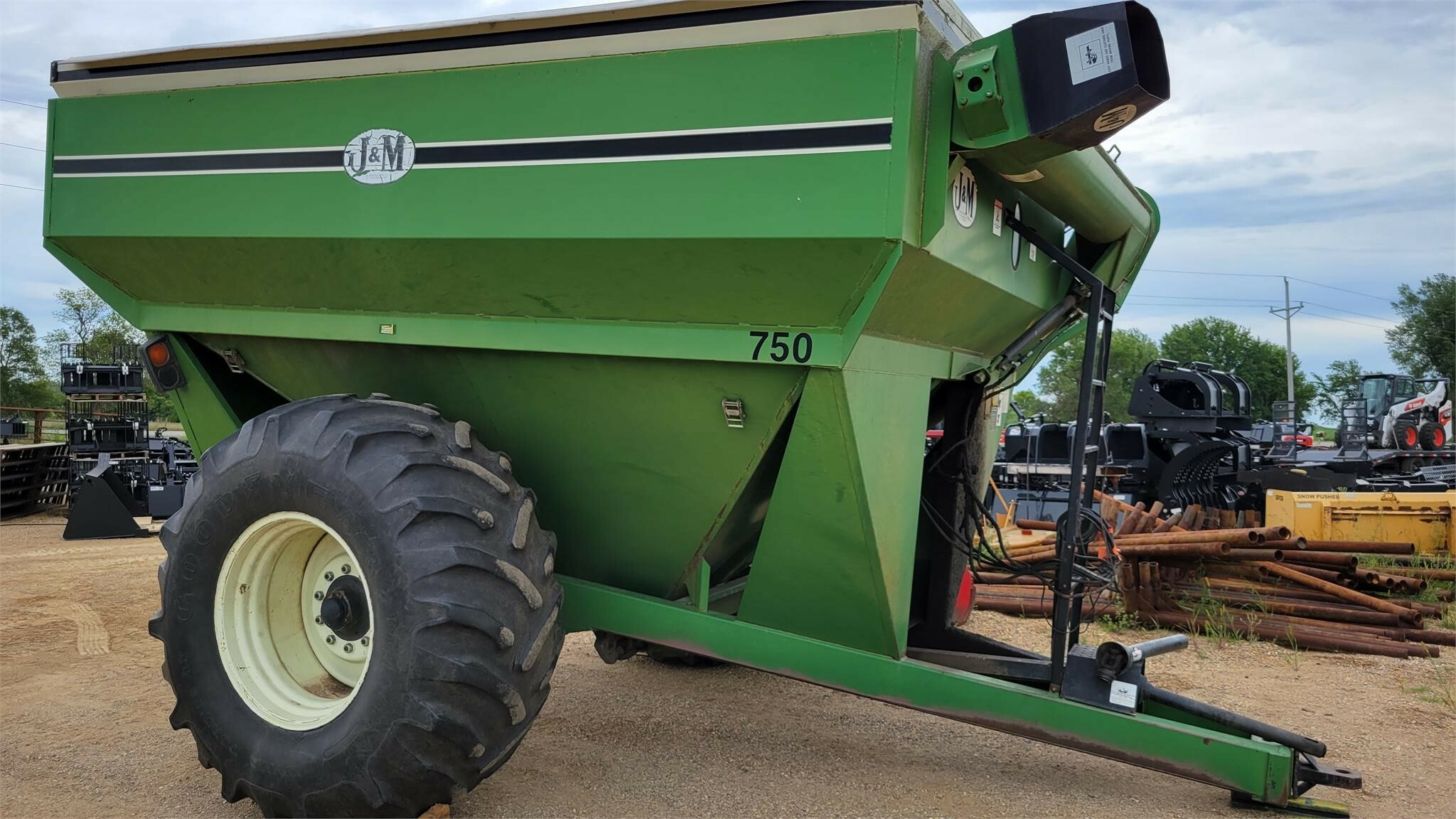 J&M 75014 Grain Cart 14,900 Machinery Pete