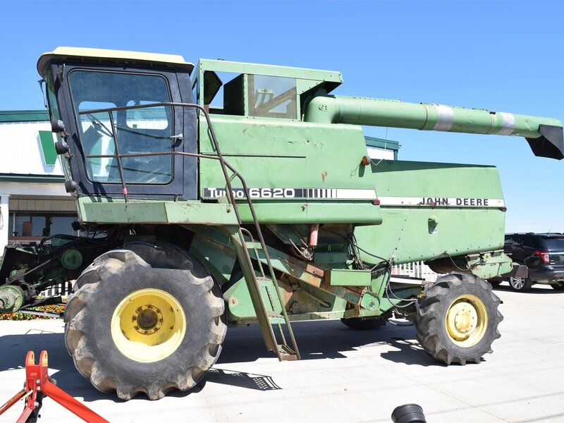 1979 John Deere 6620 Combine - $5,950 | Machinery Pete