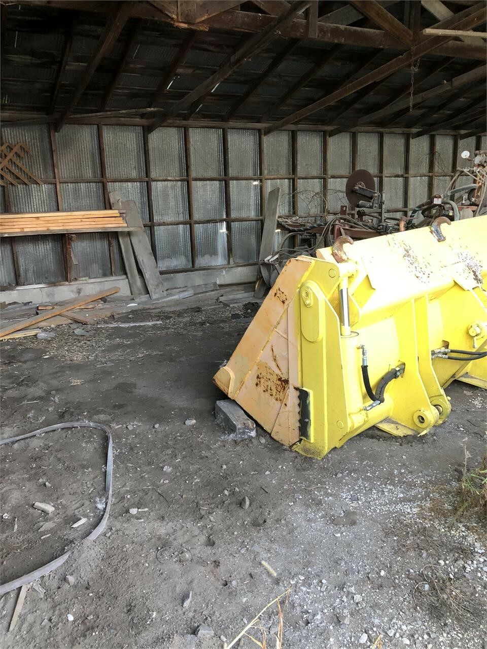 Deere 4 1 BUCKET Loader and Skid Steer Attachment 13,900 Machinery Pete