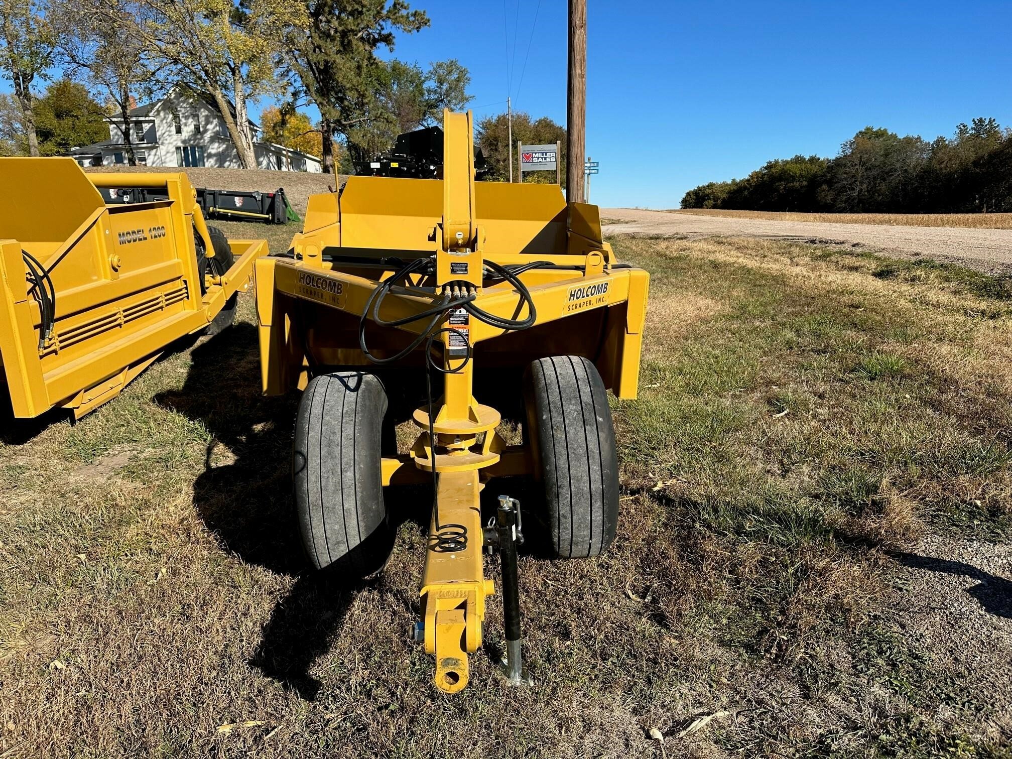 2022 800 Scraper Call Machinery Pete