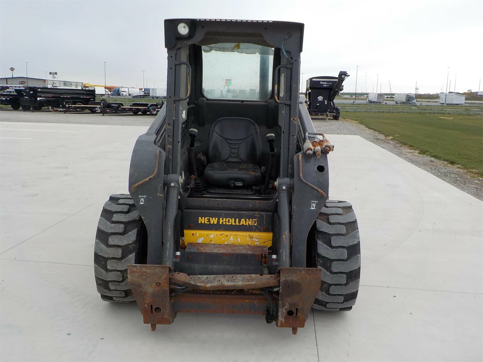 2015 New Holland L218 Skid Steer 20,000 Machinery Pete