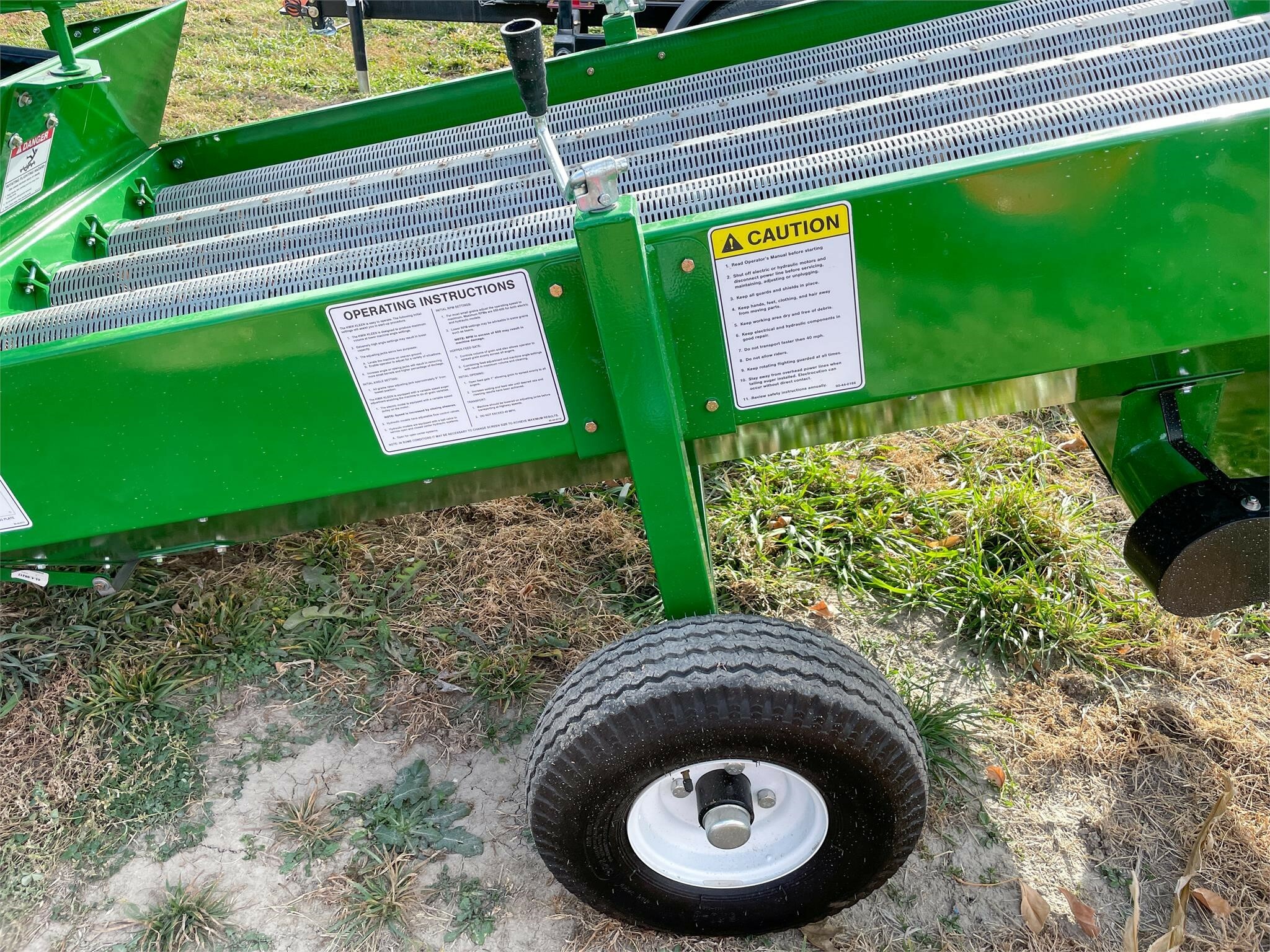 2024 Kwik Kleen 572 Grain Cleaner 14,664 Machinery Pete