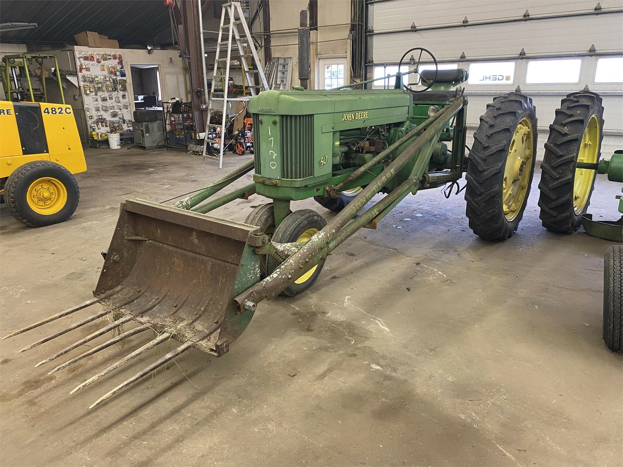 1953 John Deere 50 Tractor 5,995 Machinery Pete