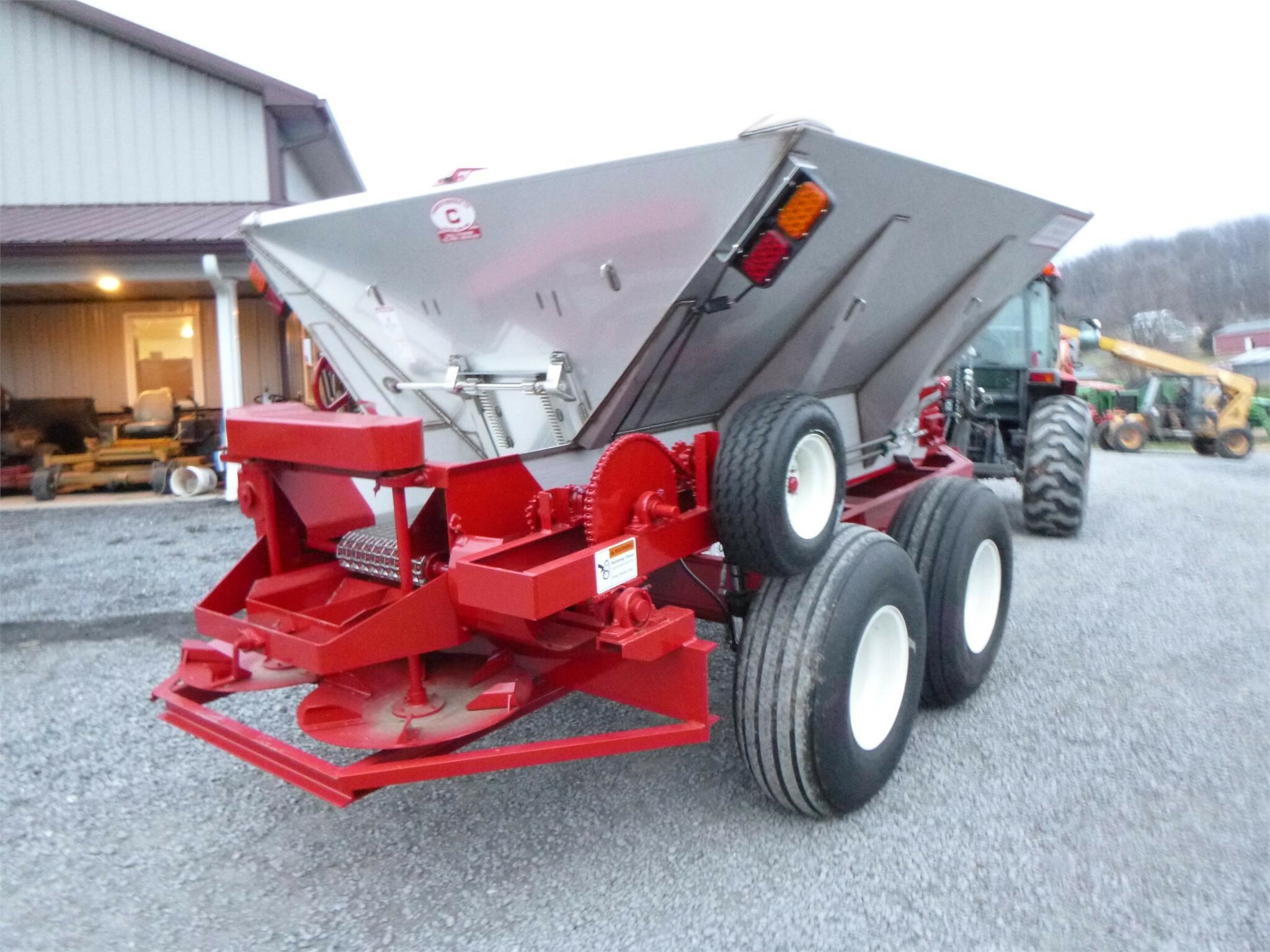 2023 Chandler 10PTTFT PullType Fertilizer Spreader 27,900 Machinery Pete