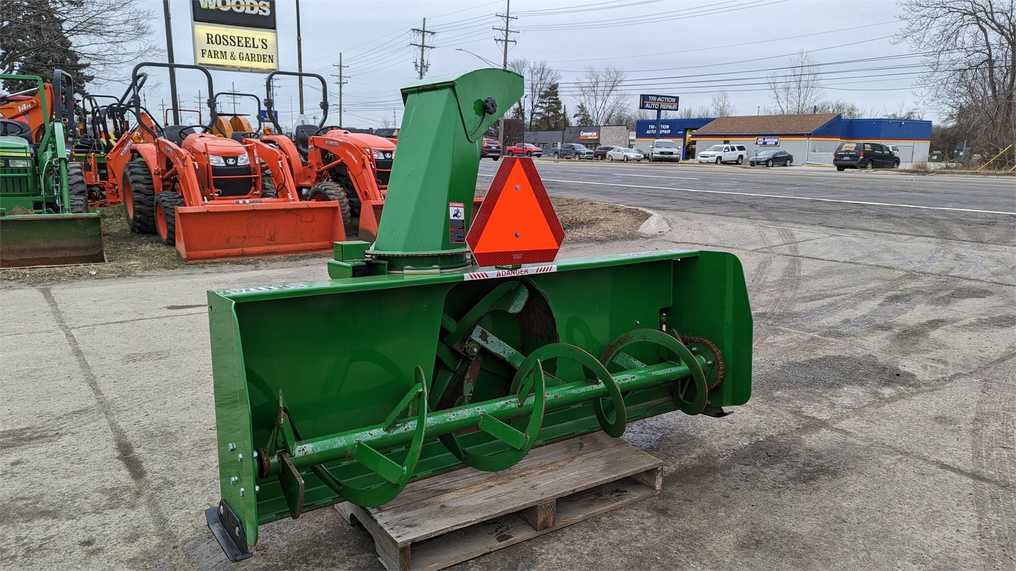 Frontier SB1174 Snow Blower 5,500 Machinery Pete