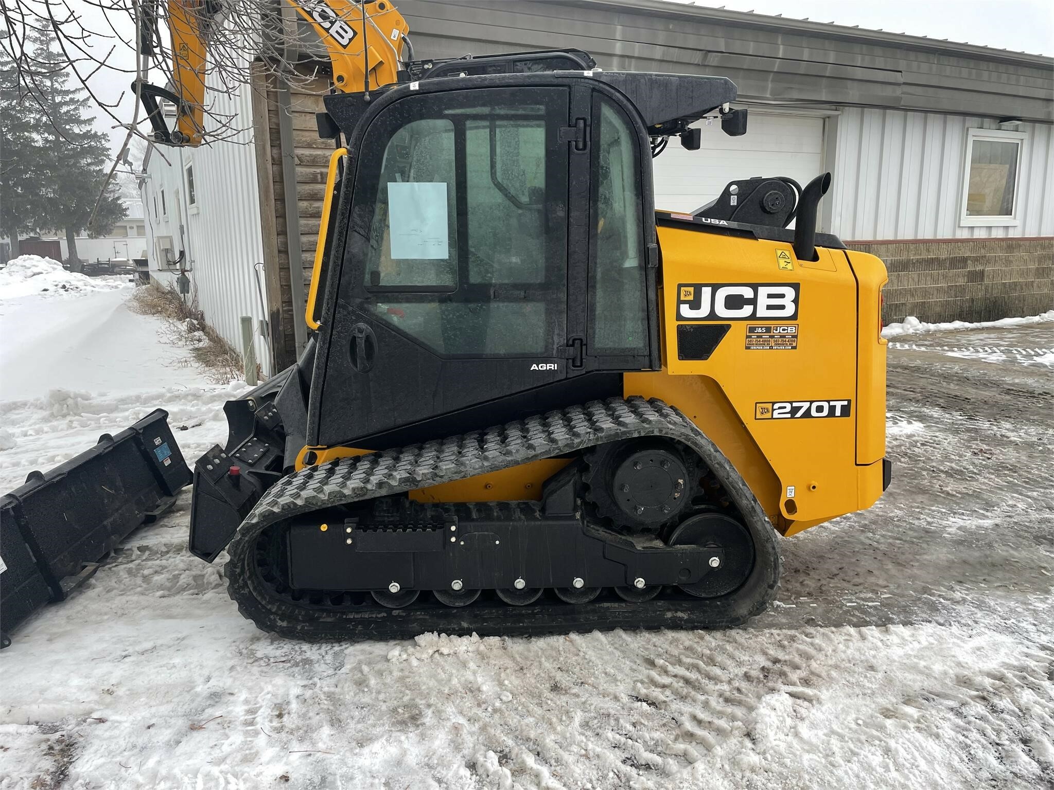 JCB 270T Loader and Skid Steer Attachment 78,500 Machinery Pete