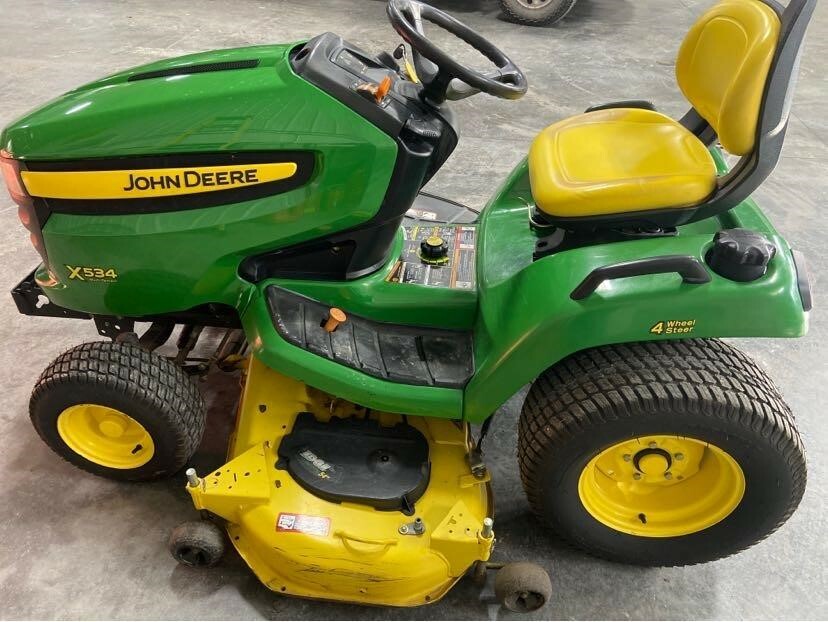 John Deere X534 Lawn Mower 4,300 Machinery Pete