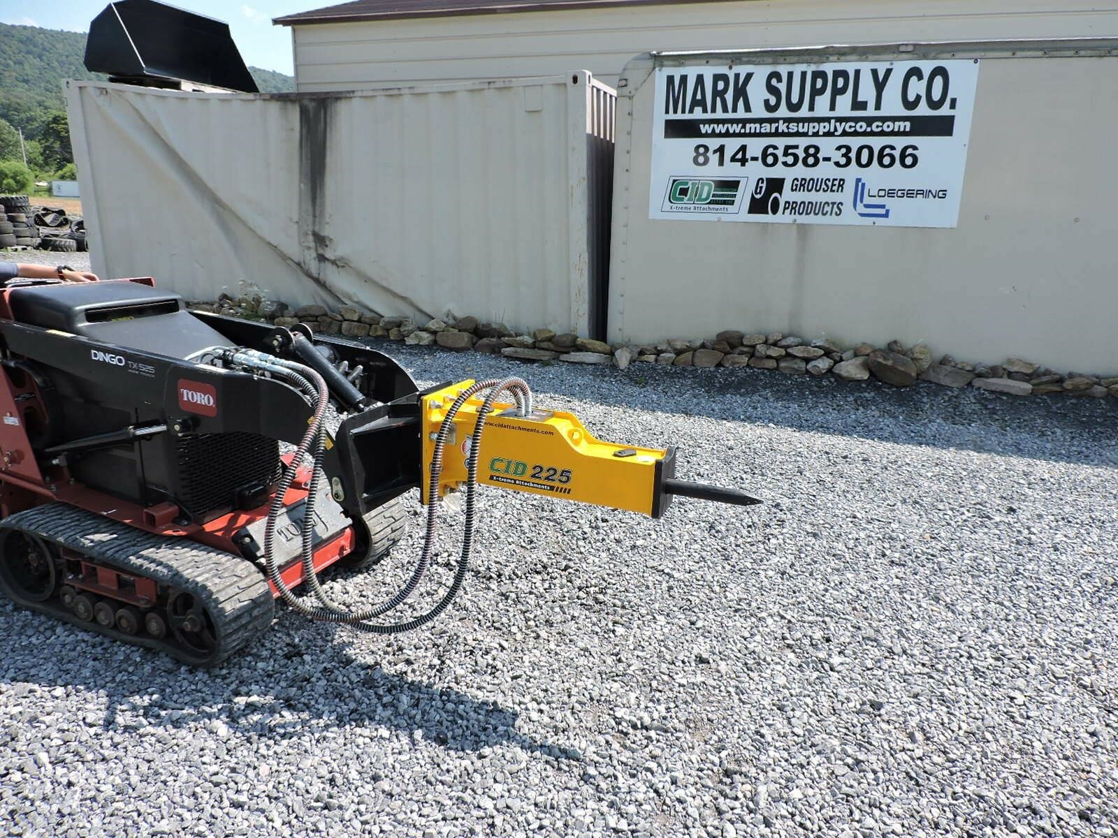 CID MINI SKID STEER HAMMER TORO DINGO Loader and Skid Steer Attachment