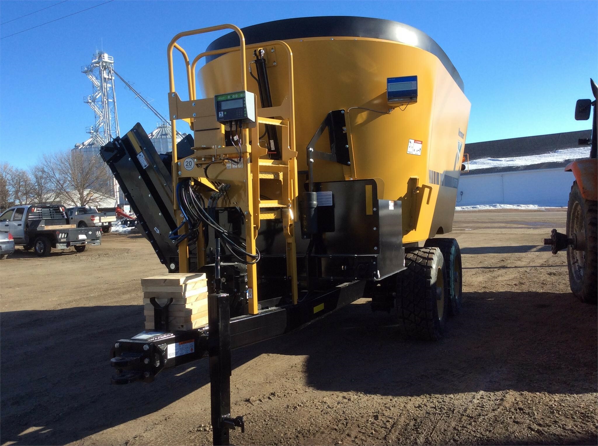 2023 Vermeer VT750 Feed Wagon Call Machinery Pete