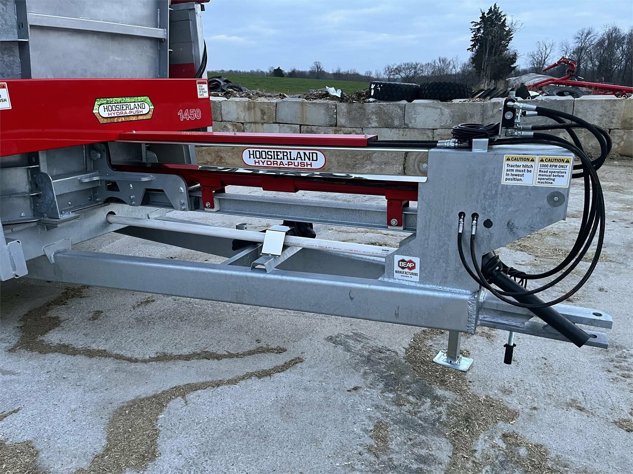 HOOSIERLAND 1450 Manure Spreader Call Machinery Pete