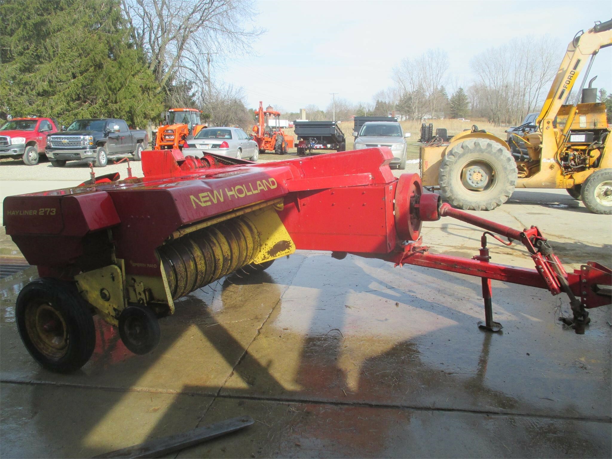 New Holland 273 Small Square Baler - $4,450 | Machinery Pete