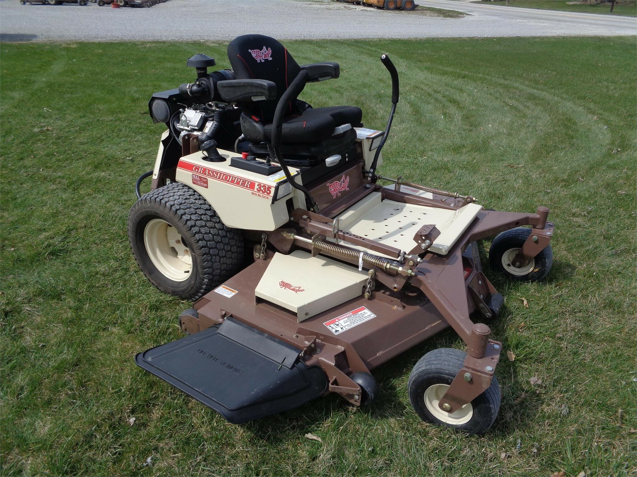 2022 335B Lawn Mower 13,000 Machinery Pete
