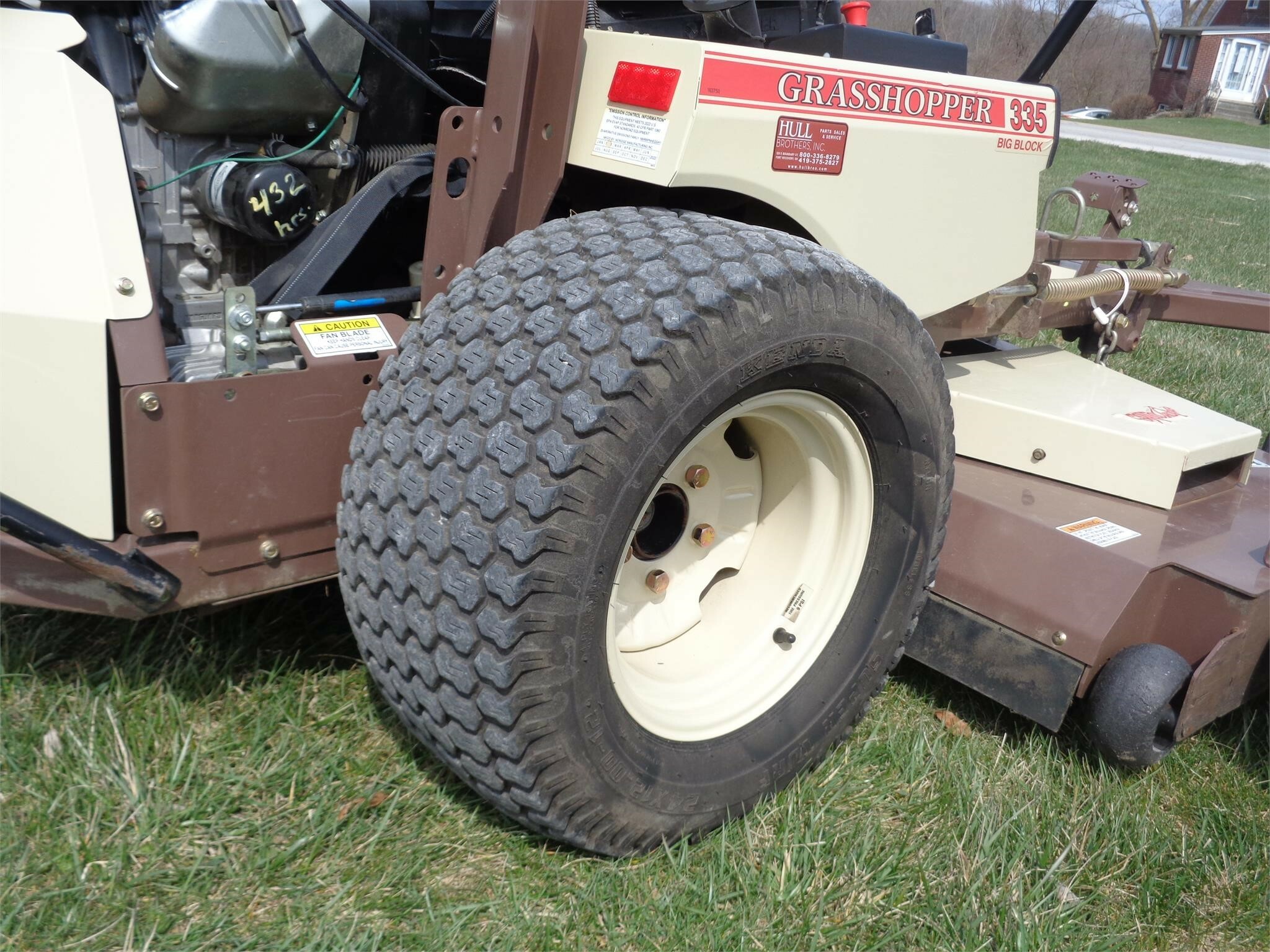 2022 335B Lawn Mower 13,000 Machinery Pete