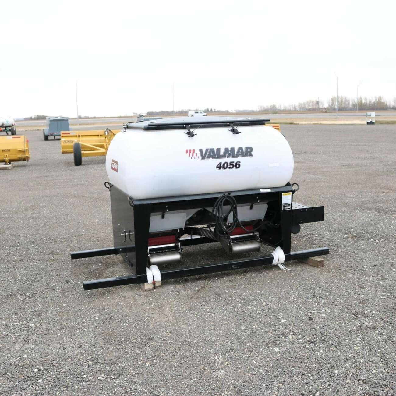 2022 Valmar 4056 Air Seeder 22,000 Machinery Pete