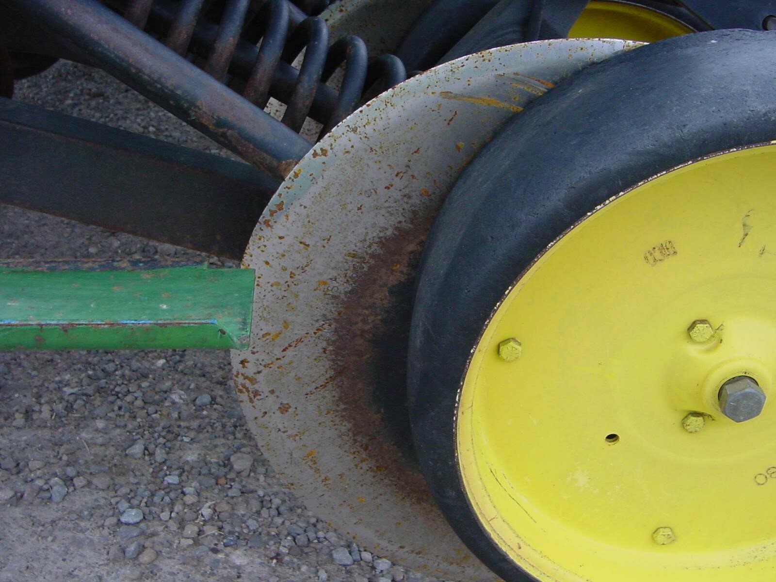 John Deere 750 Drill 22,000 Machinery Pete