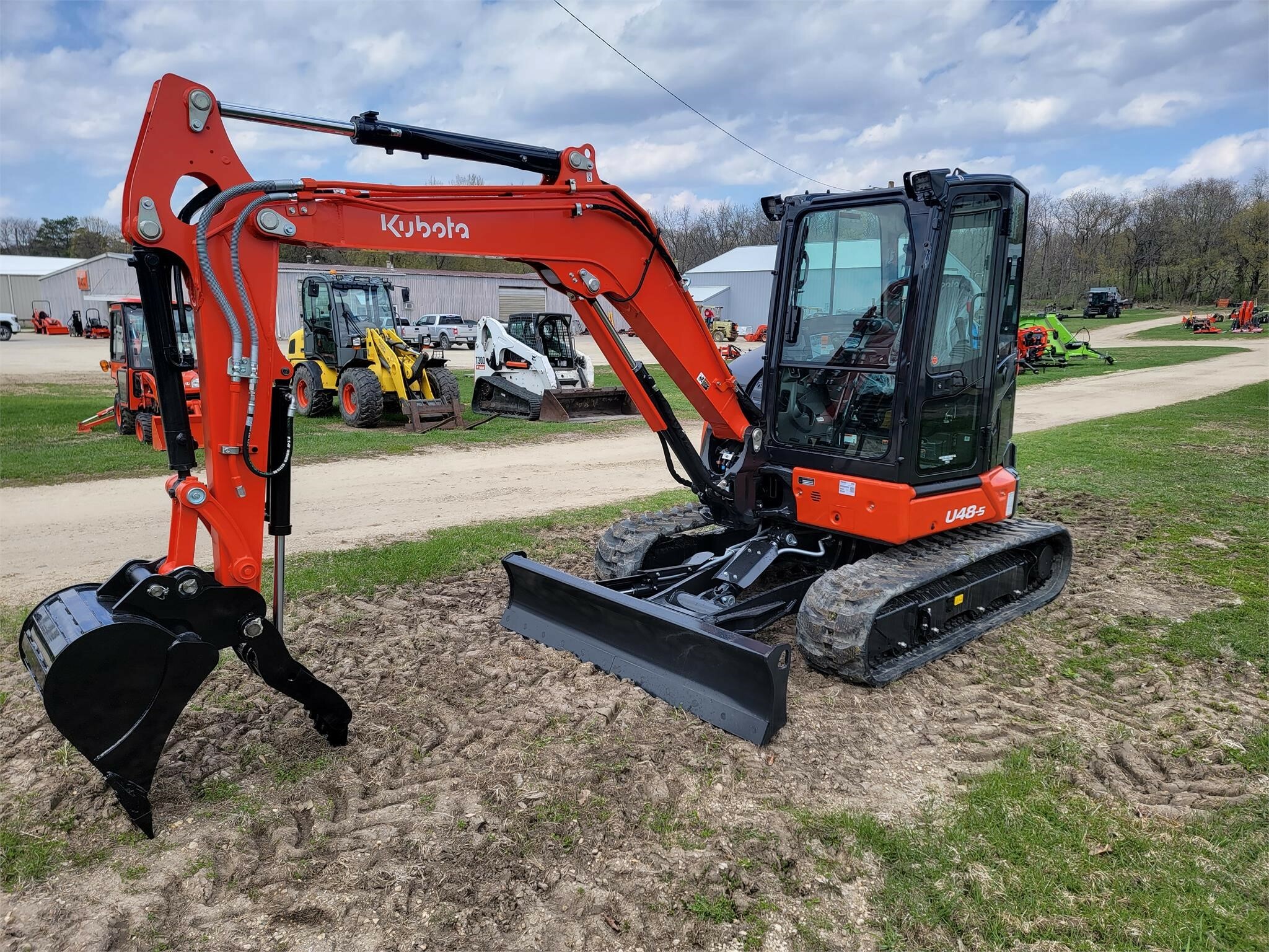 Kubota U48 Brochure at Cheryl Farmer blog