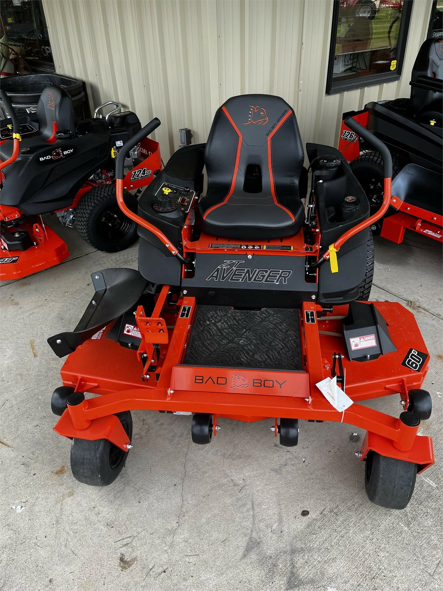 2023 Bad Boy ZT AVENGER 6000 Lawn Mower 5,719 Machinery Pete