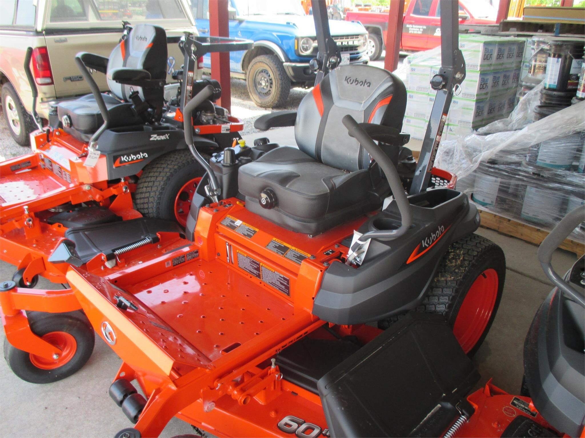 2023 Kubota Z422 Lawn Mower 9,199 Machinery Pete
