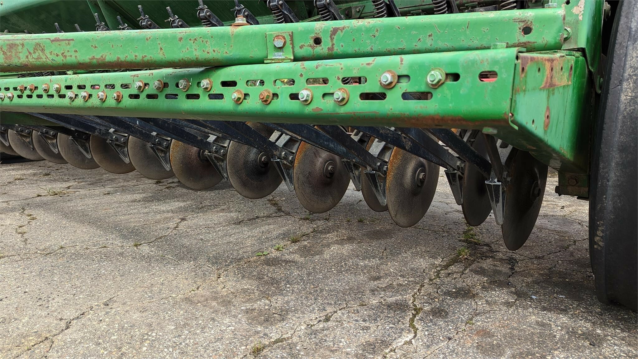 John Deere 8300 Drill - $3,900 | Machinery Pete