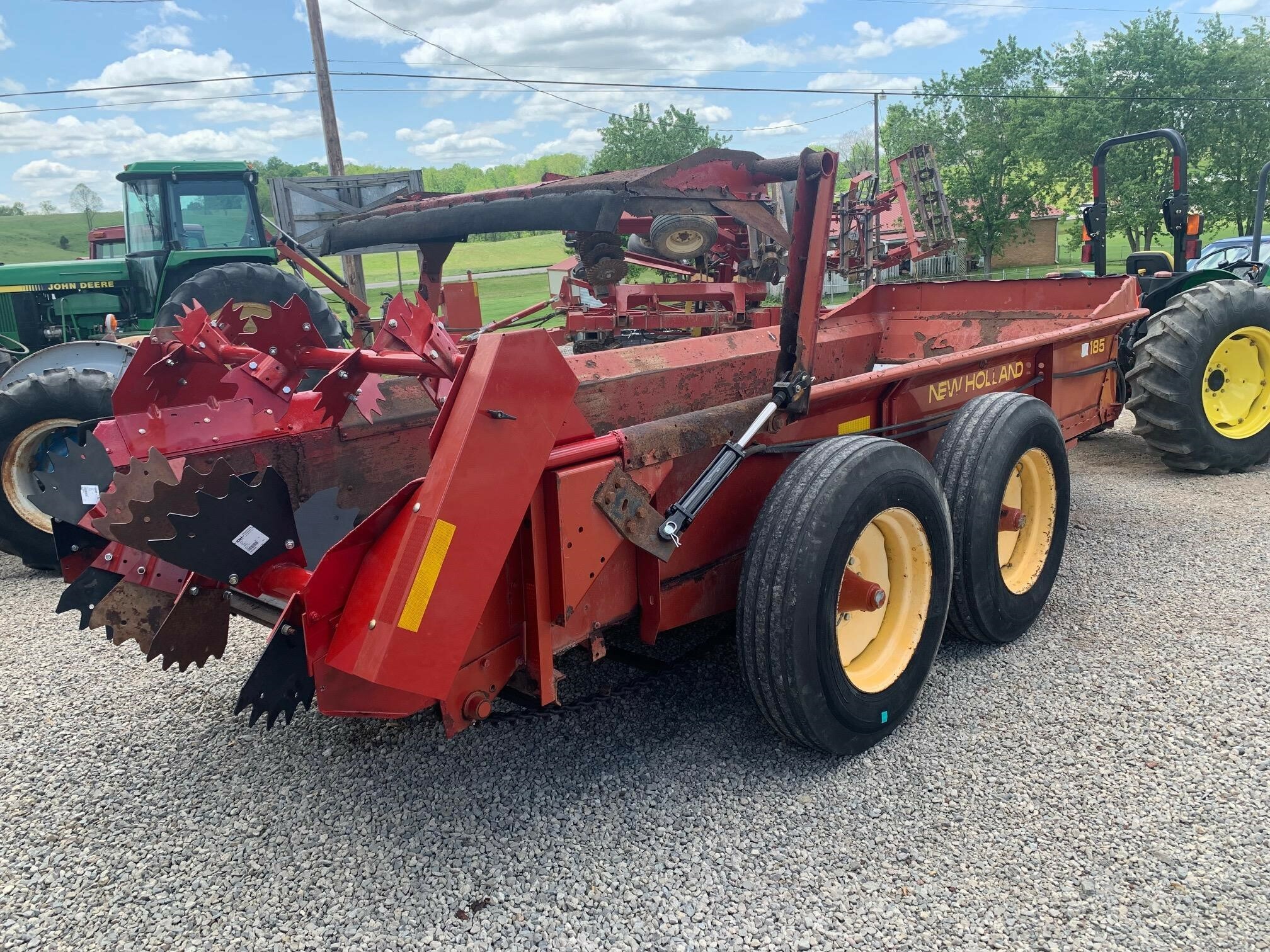 New Holland 185 Manure Spreader 16,900 Machinery Pete