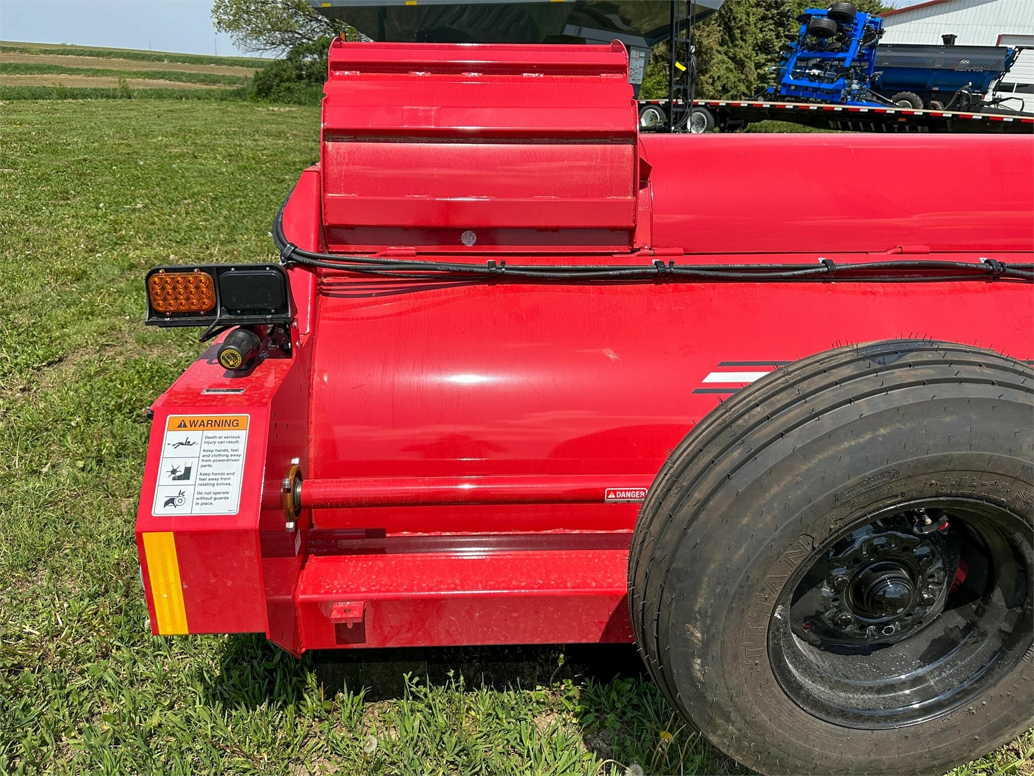 2023 Hiniker 5620HLI PullType Windrowers and Swather 44,978 Machinery Pete