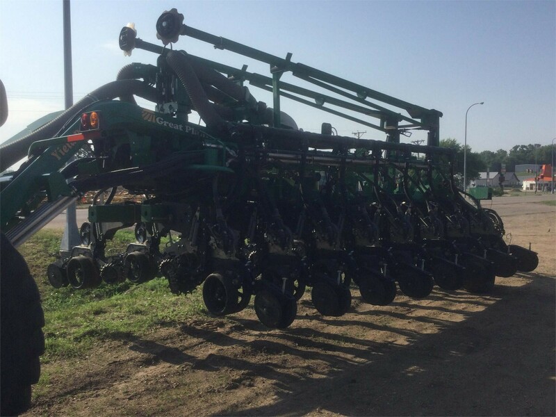 Northside Implement ster ster, SD Machinery Pete