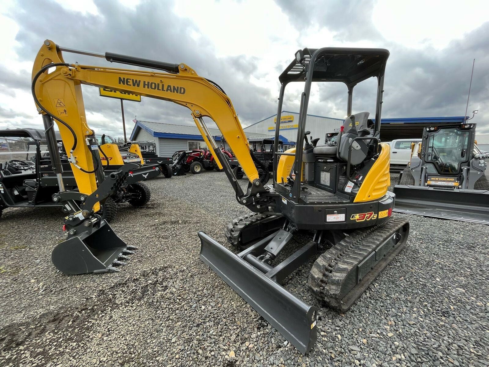 2023 New Holland E37C Mini Excavator 52,900 Machinery Pete