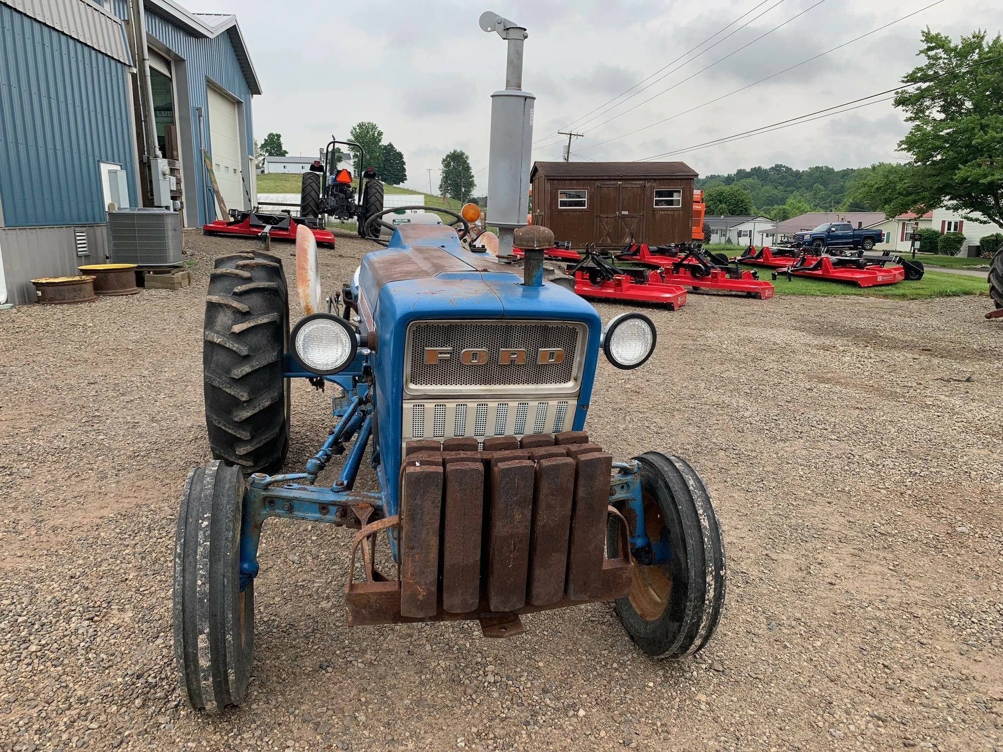 1970 Ford 2000 Tractor 4,950 Machinery Pete