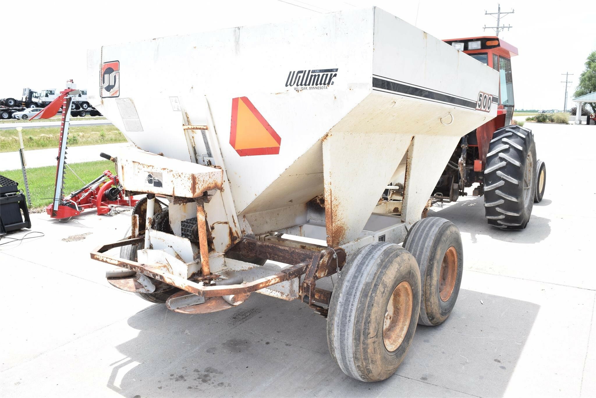 Willmar S500 PullType Fertilizer Spreader 4,250 Machinery Pete