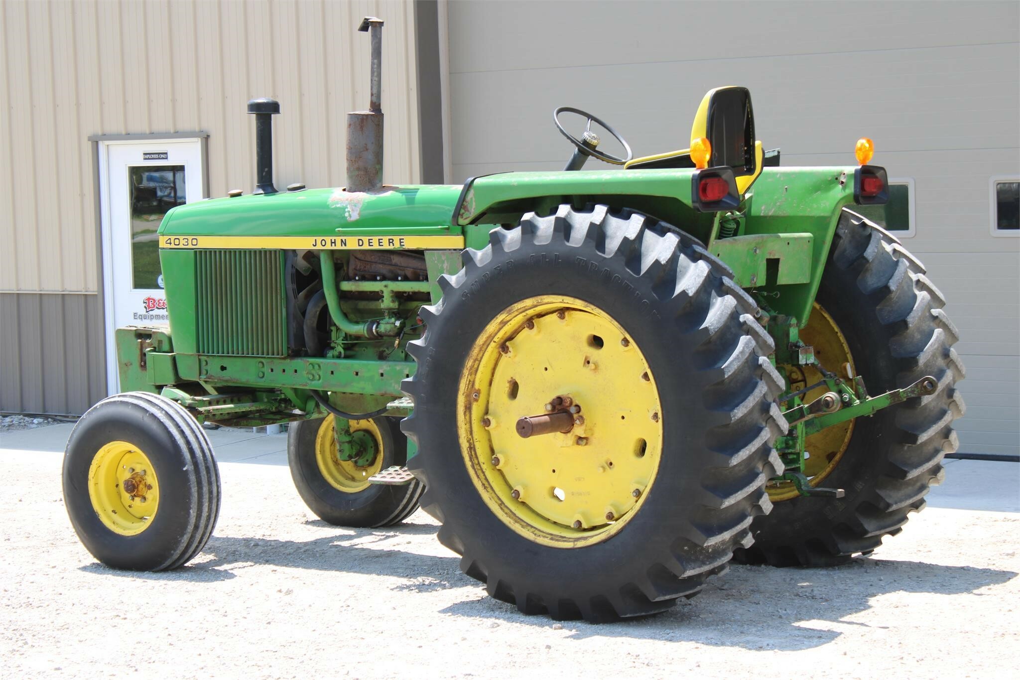 1973 John Deere 4030 Tractor 12,900 Machinery Pete
