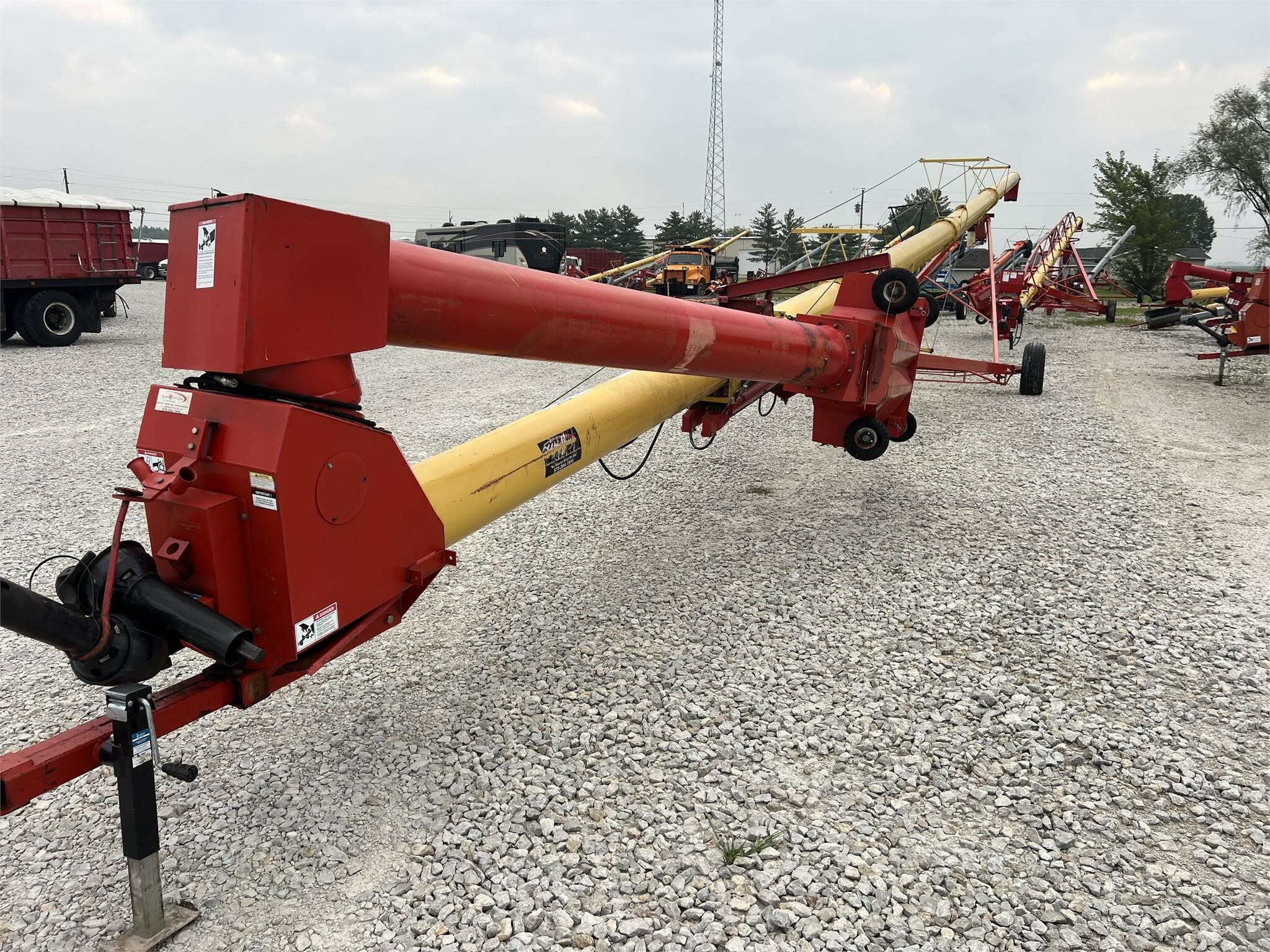 Westfield MK13081 PLUS Augers and Conveyor 8,900 Machinery Pete