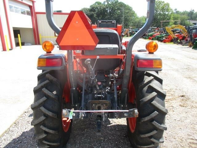 Kubota L3301 Tractor - $19,500 | Machinery Pete