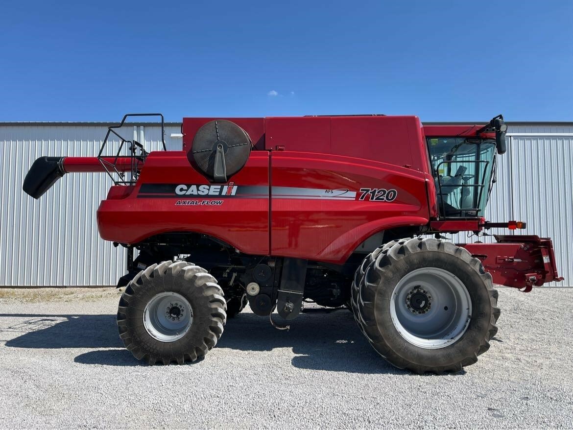2010 Case IH 7120 Combine - $95,000 | Machinery Pete
