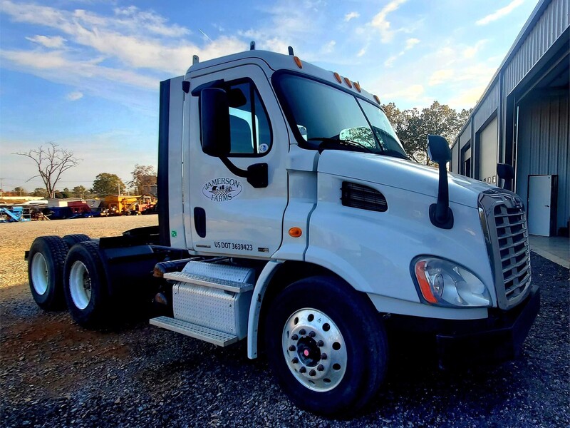 Dixon Farm Equipment Murray Murray, KY Machinery Pete