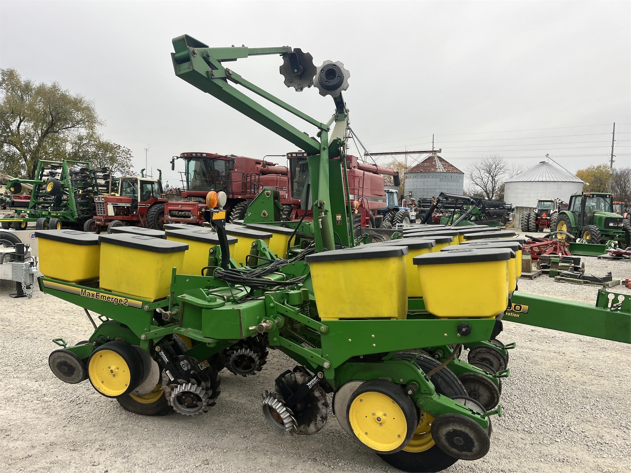 1995 John Deere 1760 Planter 29,000 Machinery Pete