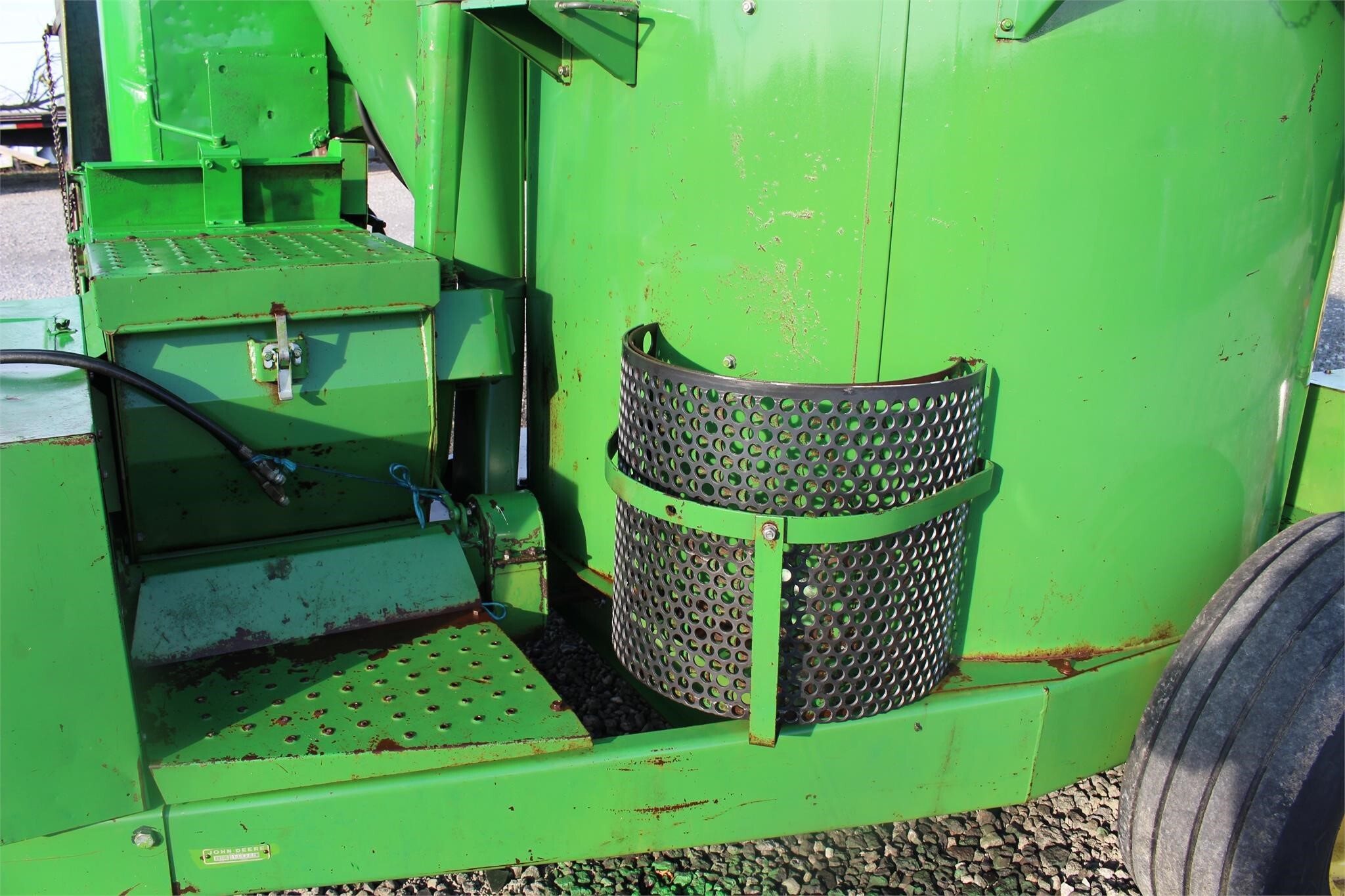 John Deere 750 Grinders and Mixer 12,900 Machinery Pete
