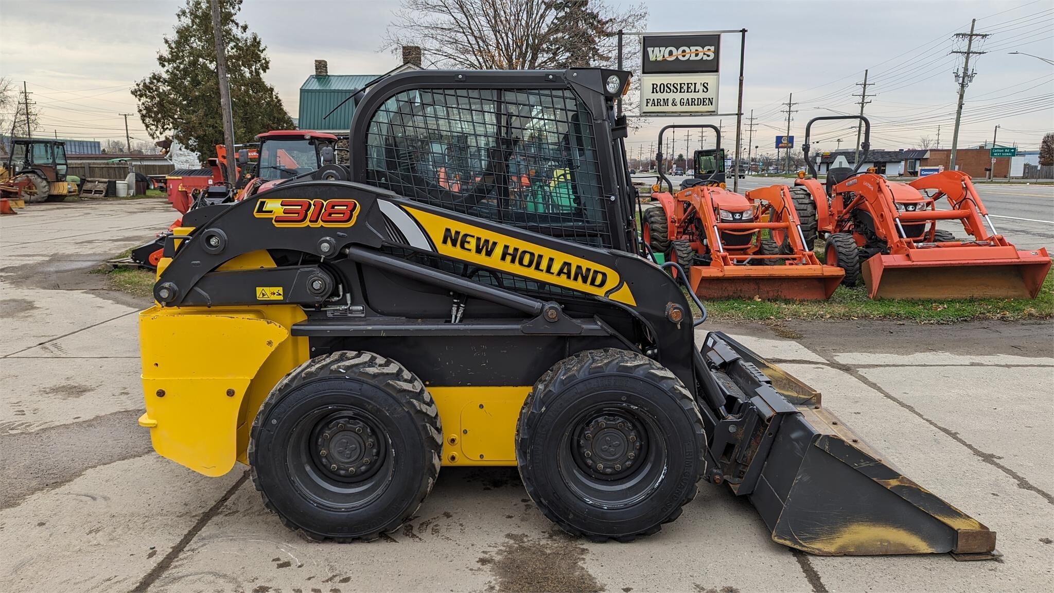 2023 New Holland L318 Skid Steer - $39,500 | Machinery Pete